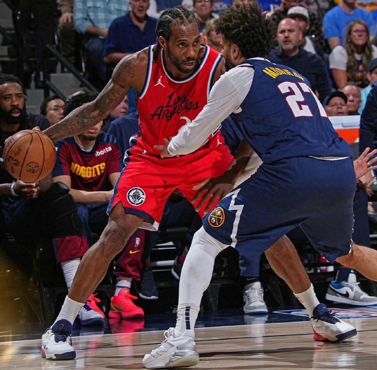 快船击败勇士，莱昂纳德狂砍35分