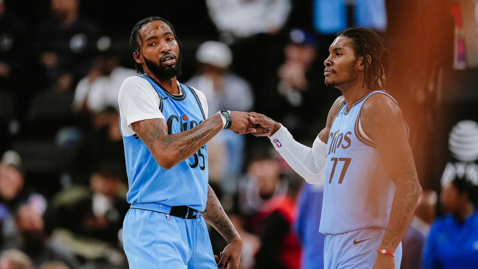 快船击败凯尔特人,取得连胜 快船击败凯尔特人,取得连胜