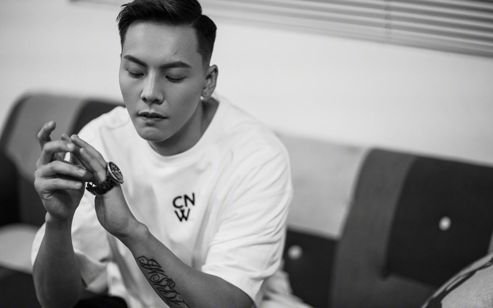 布克如日中天统治攻防，绿军万箭齐发射落国王