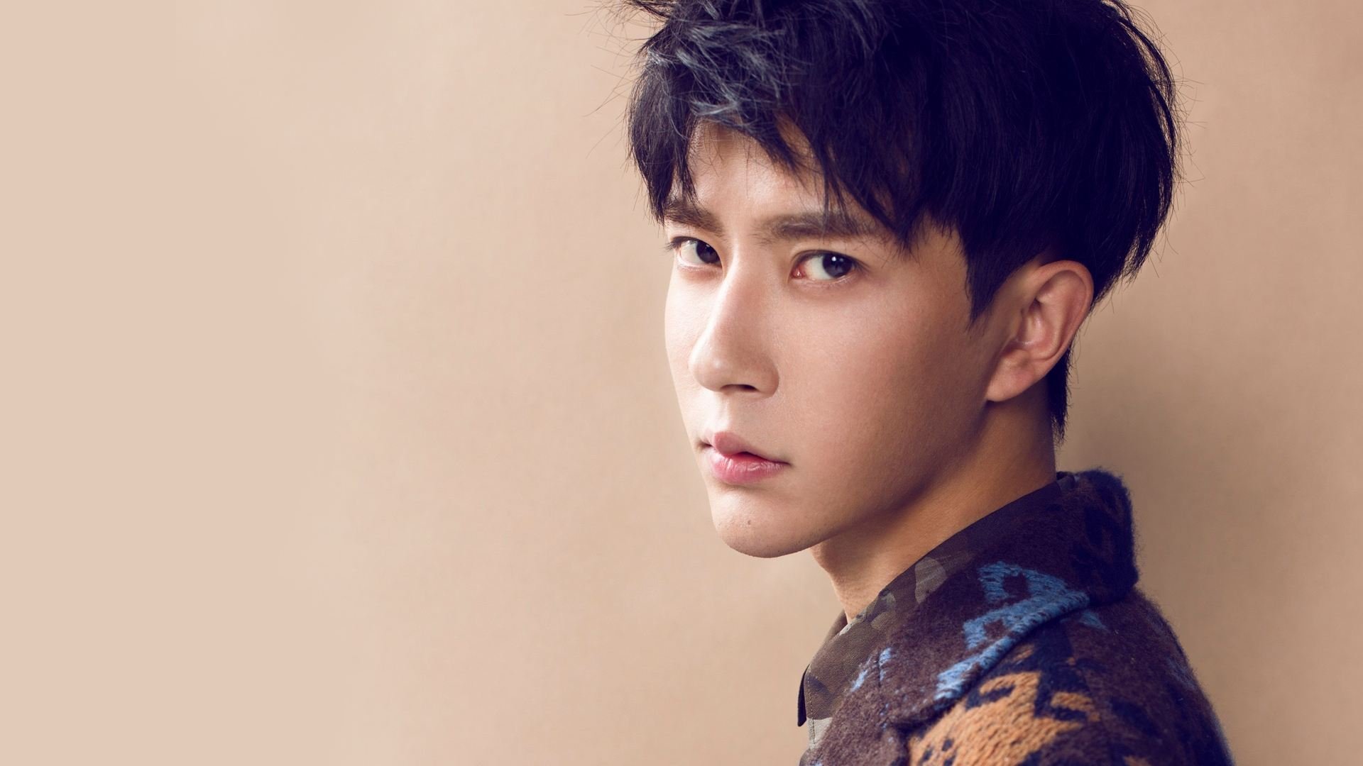 F1街道赛之夜,贝恩全程高能输出的激情传奇