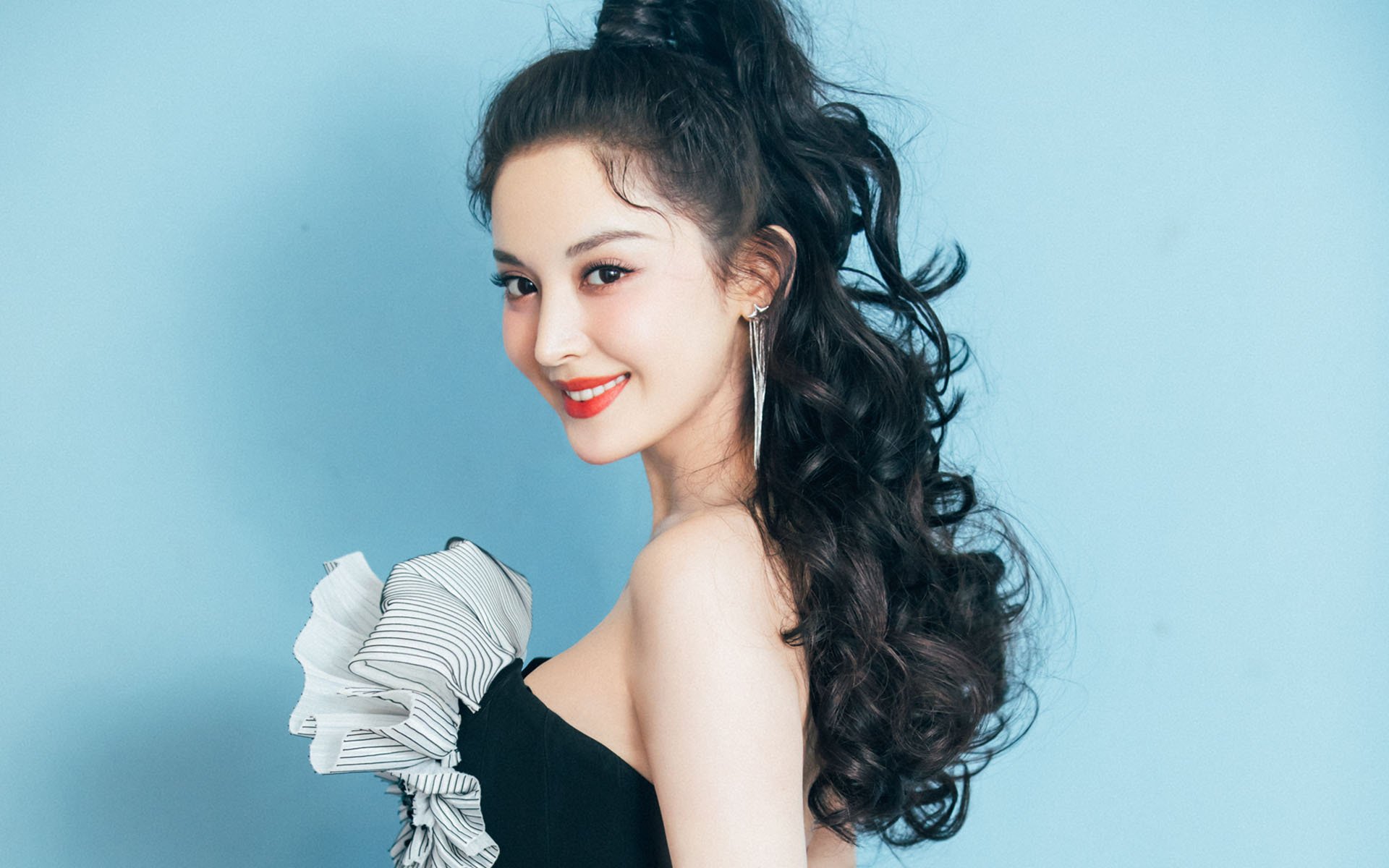 伊萨克主宰绿茵，厄瓜多尔横扫加纳赢得年度焦点之战