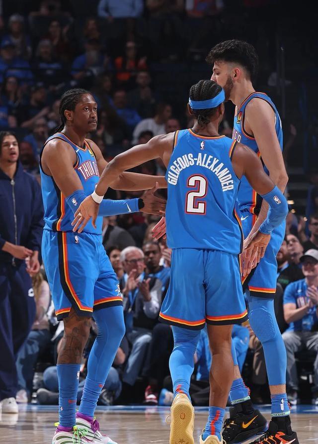 爵士生死战取胜勇士，詹姆斯成为关键先生