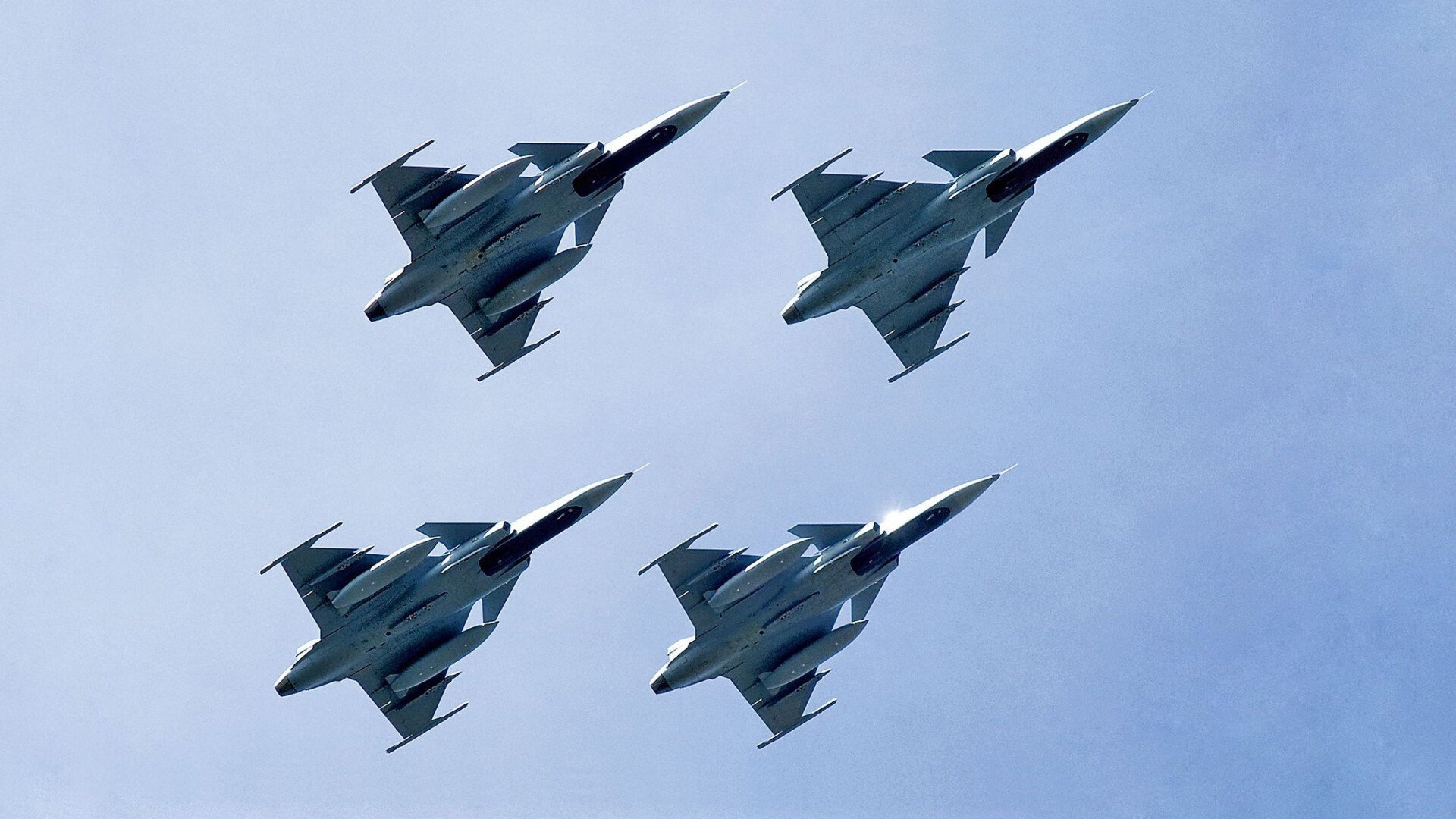 当爆发遇上锁死，米切尔的个人英雄主义与勇士的防守哲学